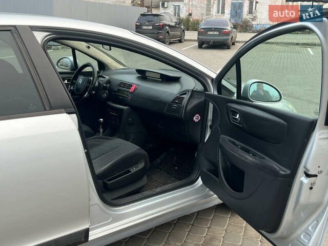 Сірий Сітроен С4, об'ємом двигуна 1.6 л та пробігом 310 тис. км за 3550 $, фото 54 на Automoto.ua