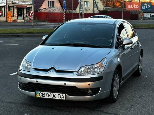 Серый Ситроен С4, объемом двигателя 1.59 л и пробегом 200 тыс. км за 3650 $, фото 5 на Automoto.ua