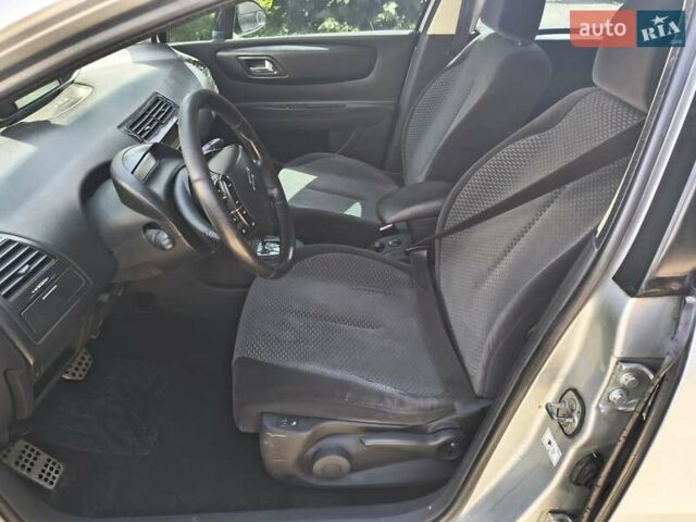 Ситроен С4 2007 в Львове на Automoto.ua Серый Ситроен С4, объемом двигателя 2 л и пробегом 345 тыс. км за 3350 $, фото 15 на Automoto.ua
