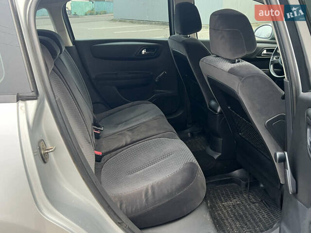 Сірий Сітроен С4, об'ємом двигуна 1.6 л та пробігом 310 тис. км за 3999 $, фото 46 на Automoto.ua