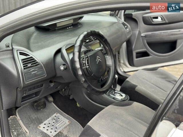 Ситроен С4 2007 в Львове на Automoto.ua Серый Ситроен С4, объемом двигателя 1.6 л и пробегом 185 тыс. км за 2799 $, фото 14 на Automoto.ua