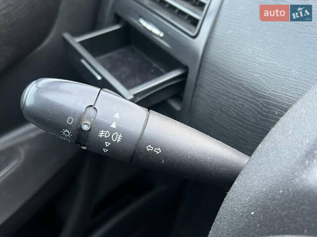 Сірий Сітроен С4, об'ємом двигуна 1.6 л та пробігом 310 тис. км за 3999 $, фото 33 на Automoto.ua