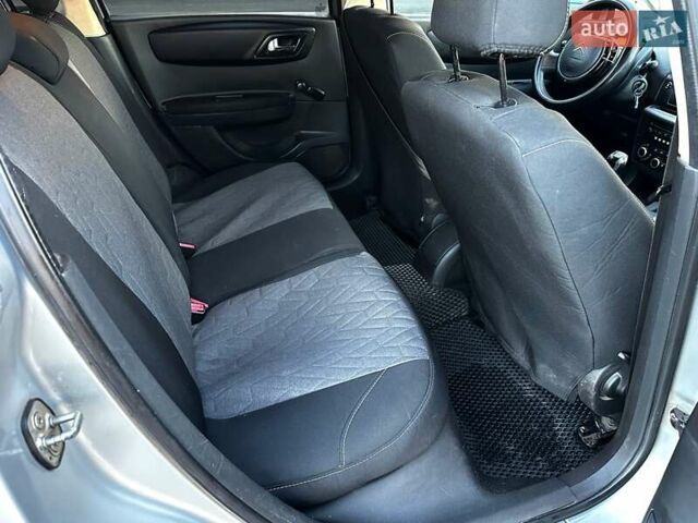 Серый Ситроен С4, объемом двигателя 1.59 л и пробегом 200 тыс. км за 3650 $, фото 10 на Automoto.ua