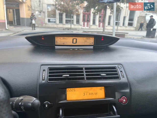 Ситроен С4 2007 в Тернополе на Automoto.ua Серый Ситроен С4, объемом двигателя 1.59 л и пробегом 176 тыс. км за 3200 $, фото 12 на Automoto.ua