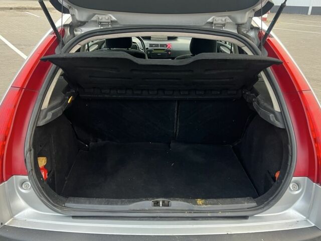 Сірий Сітроен С4, об'ємом двигуна 1.6 л та пробігом 300 тис. км за 3999 $, фото 22 на Automoto.ua