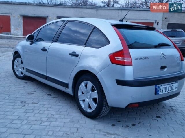 Серый Ситроен С4, объемом двигателя 1.6 л и пробегом 186 тыс. км за 4000 $, фото 3 на Automoto.ua