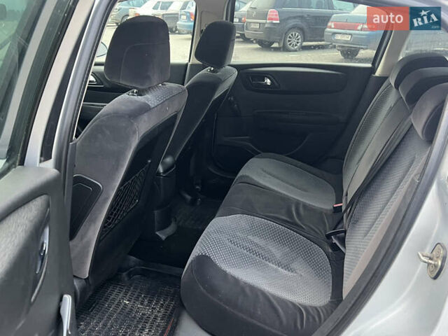 Сірий Сітроен С4, об'ємом двигуна 1.6 л та пробігом 310 тис. км за 3999 $, фото 44 на Automoto.ua