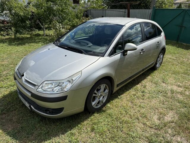 Сірий Сітроен С4, об'ємом двигуна 1.4 л та пробігом 225 тис. км за 4500 $, фото 1 на Automoto.ua
