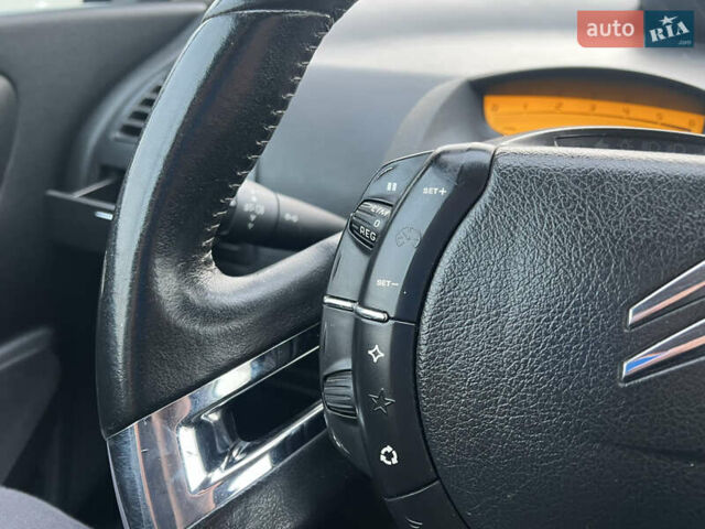 Сірий Сітроен С4, об'ємом двигуна 1.6 л та пробігом 310 тис. км за 3999 $, фото 35 на Automoto.ua