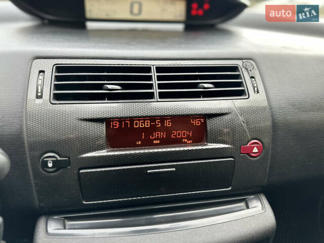 Серый Ситроен С4, объемом двигателя 1.59 л и пробегом 431 тыс. км за 2800 $, фото 32 на Automoto.ua