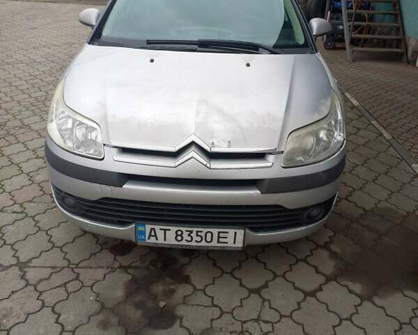 Серый Ситроен С4, объемом двигателя 1.4 л и пробегом 215 тыс. км за 3500 $, фото 5 на Automoto.ua