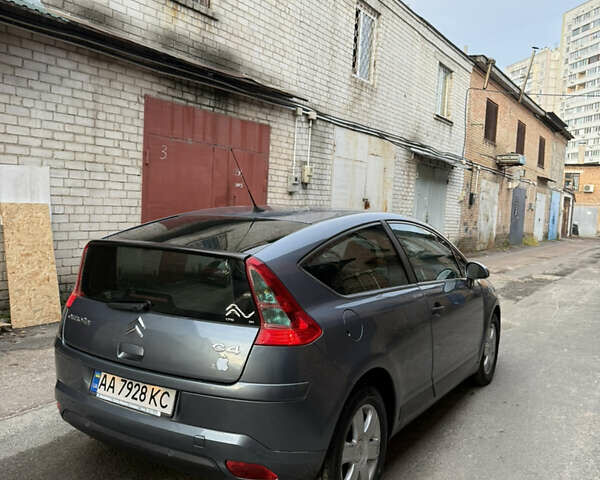 Серый Ситроен С4, объемом двигателя 1.59 л и пробегом 150 тыс. км за 3999 $, фото 4 на Automoto.ua