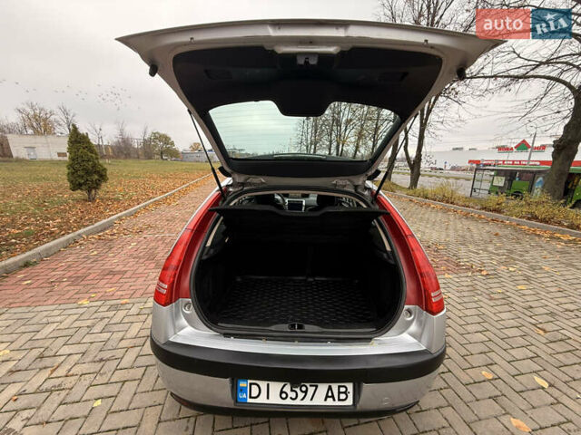 Серый Ситроен С4, объемом двигателя 1.36 л и пробегом 290 тыс. км за 3300 $, фото 26 на Automoto.ua