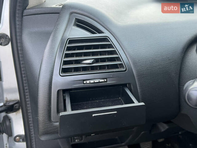 Сірий Сітроен С4, об'ємом двигуна 1.6 л та пробігом 310 тис. км за 3999 $, фото 31 на Automoto.ua