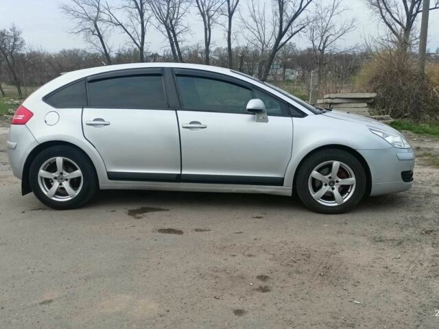 Серый Ситроен С4, объемом двигателя 1.6 л и пробегом 155 тыс. км за 5500 $, фото 1 на Automoto.ua