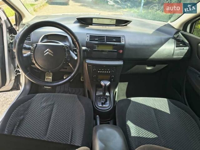 Серый Ситроен С4, объемом двигателя 2 л и пробегом 345 тыс. км за 3100 $, фото 17 на Automoto.ua