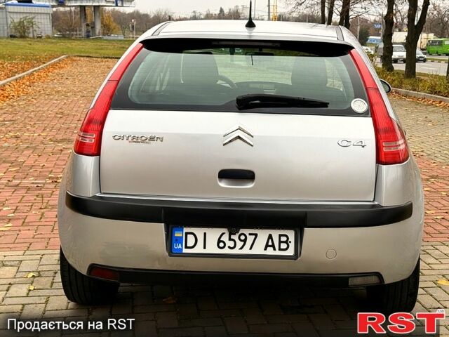 Серый Ситроен С4, объемом двигателя 1.4 л и пробегом 251 тыс. км за 3400 $, фото 6 на Automoto.ua