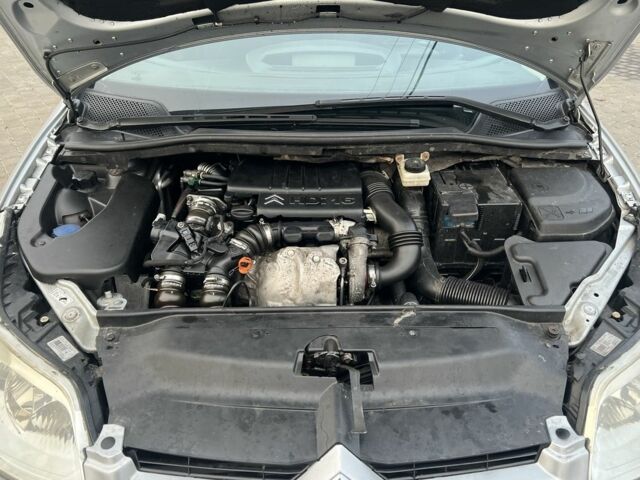 Сірий Сітроен С4, об'ємом двигуна 1.6 л та пробігом 300 тис. км за 3999 $, фото 23 на Automoto.ua