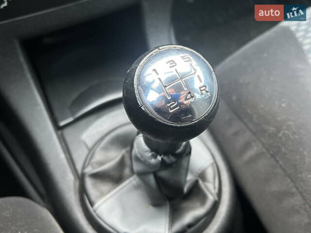 Сірий Сітроен С4, об'ємом двигуна 1.6 л та пробігом 310 тис. км за 3999 $, фото 41 на Automoto.ua