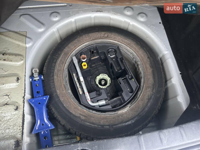 Ситроен С4 2007 в Тернополе на Automoto.ua Серый Ситроен С4, объемом двигателя 1.59 л и пробегом 176 тыс. км за 3200 $, фото 10 на Automoto.ua