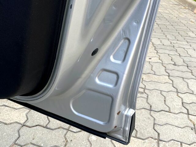 Серый Ситроен С4, объемом двигателя 1.6 л и пробегом 284 тыс. км за 3150 $, фото 4 на Automoto.ua