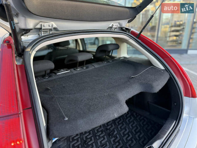 Серый Ситроен С4, объемом двигателя 1.56 л и пробегом 215 тыс. км за 4500 $, фото 32 на Automoto.ua