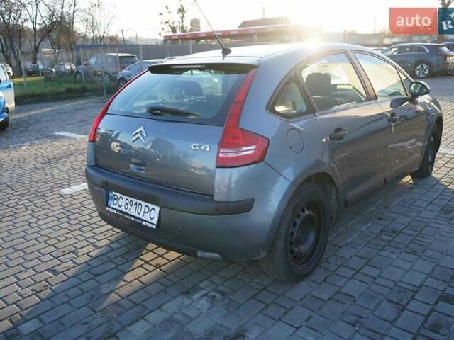 Серый Ситроен С4, объемом двигателя 1.4 л и пробегом 300 тыс. км за 4499 $, фото 3 на Automoto.ua