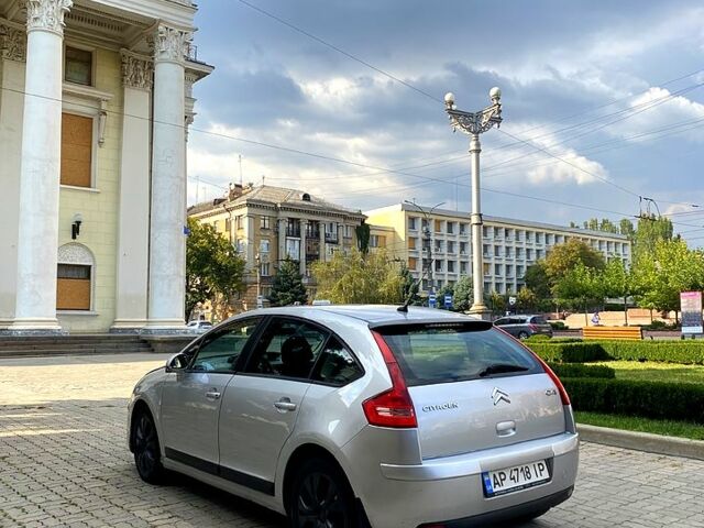 Серый Ситроен С4, объемом двигателя 1.6 л и пробегом 284 тыс. км за 3150 $, фото 2 на Automoto.ua