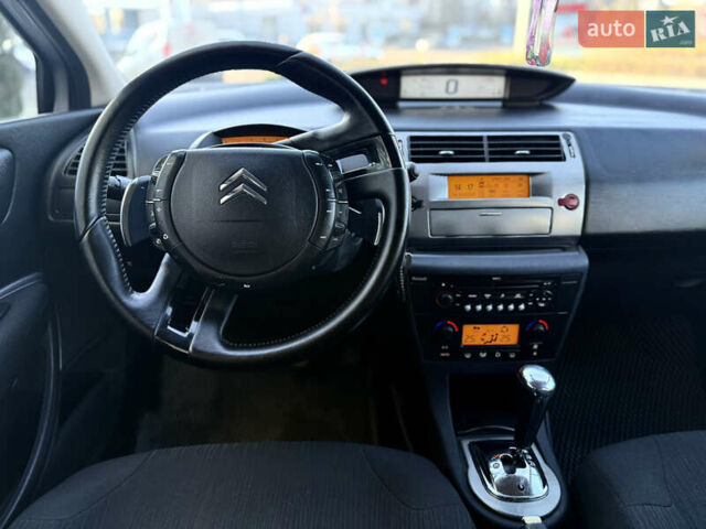 Серый Ситроен С4, объемом двигателя 1.56 л и пробегом 215 тыс. км за 4500 $, фото 21 на Automoto.ua