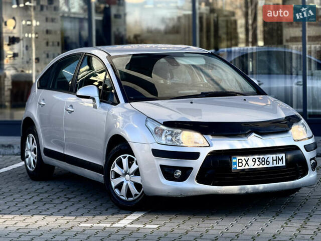 Серый Ситроен С4, объемом двигателя 1.56 л и пробегом 215 тыс. км за 4500 $, фото 4 на Automoto.ua