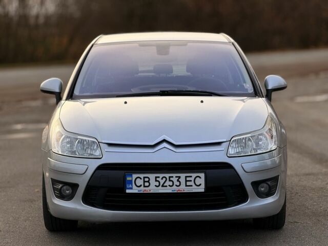 Серый Ситроен С4, объемом двигателя 1.6 л и пробегом 230 тыс. км за 4200 $, фото 2 на Automoto.ua