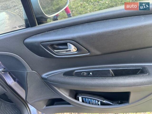 Серый Ситроен С4, объемом двигателя 1.6 л и пробегом 337 тыс. км за 3300 $, фото 9 на Automoto.ua