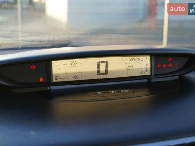 Серый Ситроен С4, объемом двигателя 1.4 л и пробегом 300 тыс. км за 4499 $, фото 15 на Automoto.ua