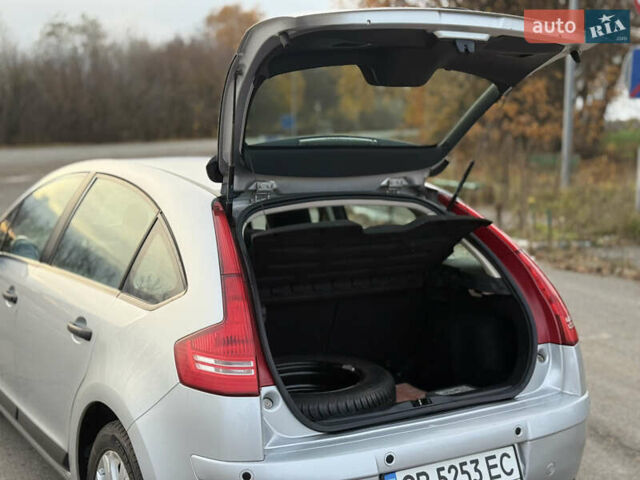 Серый Ситроен С4, объемом двигателя 1.6 л и пробегом 230 тыс. км за 4200 $, фото 13 на Automoto.ua