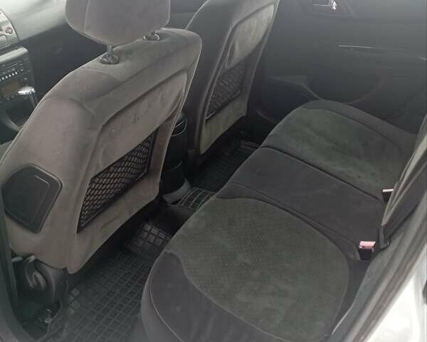 Серый Ситроен С4, объемом двигателя 1.6 л и пробегом 178 тыс. км за 4800 $, фото 8 на Automoto.ua