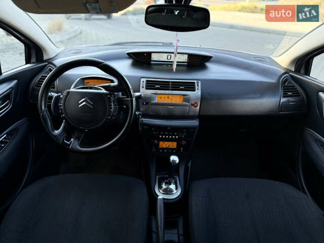 Серый Ситроен С4, объемом двигателя 1.56 л и пробегом 215 тыс. км за 4500 $, фото 20 на Automoto.ua