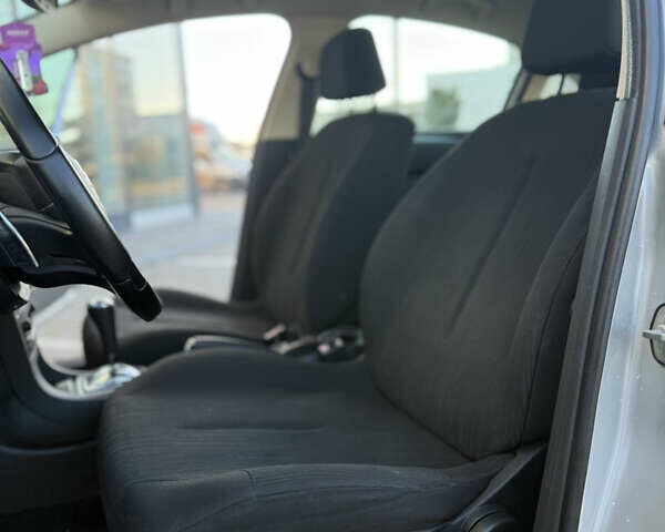 Серый Ситроен С4, объемом двигателя 1.56 л и пробегом 215 тыс. км за 4500 $, фото 41 на Automoto.ua