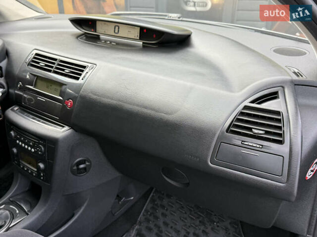 Сітроен С4 2008 у Стрые на Automoto.ua Сірий Сітроен С4, об'ємом двигуна 1.6 л та пробігом 242 тис. км за 4600 $, фото 34 на Automoto.ua