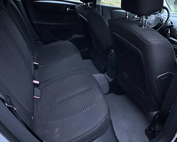 Ситроен С4 2009 в Красилове на Automoto.ua Серый Ситроен С4, объемом двигателя 1.6 л и пробегом 167 тыс. км за 4600 $, фото 9 на Automoto.ua