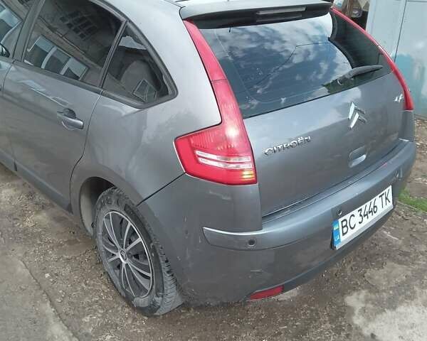 Серый Ситроен С4, объемом двигателя 1.6 л и пробегом 244 тыс. км за 3800 $, фото 5 на Automoto.ua