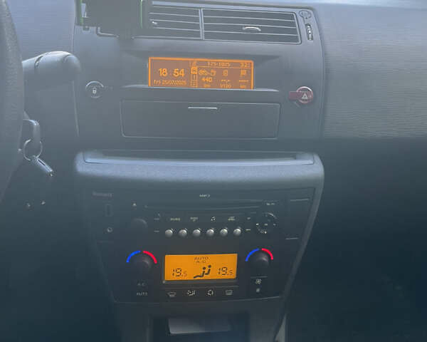 Сірий Сітроен С4, об'ємом двигуна 1.56 л та пробігом 228 тис. км за 4900 $, фото 12 на Automoto.ua