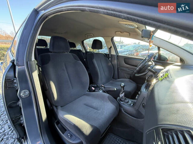 Сірий Сітроен С4, об'ємом двигуна 1.6 л та пробігом 272 тис. км за 5500 $, фото 19 на Automoto.ua