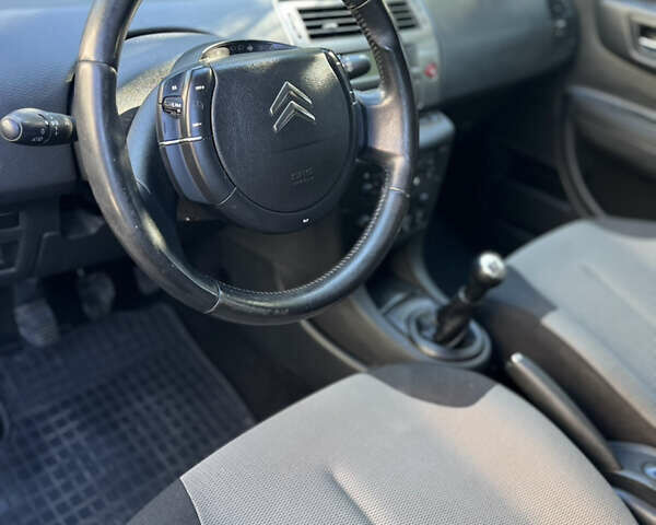 Сірий Сітроен С4, об'ємом двигуна 1.59 л та пробігом 155 тис. км за 3650 $, фото 10 на Automoto.ua