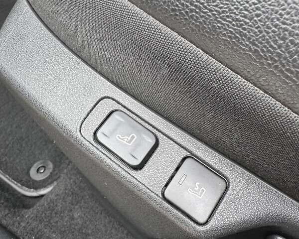 Сірий Сітроен С4, об'ємом двигуна 1.6 л та пробігом 197 тис. км за 8750 $, фото 22 на Automoto.ua