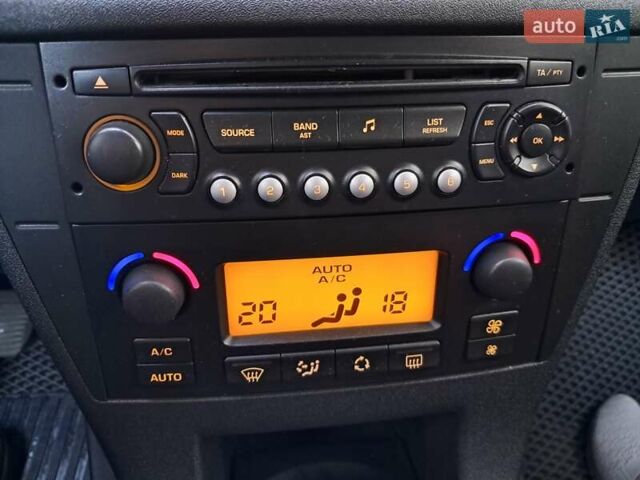 Сірий Сітроен С4, об'ємом двигуна 1.6 л та пробігом 195 тис. км за 6900 $, фото 19 на Automoto.ua