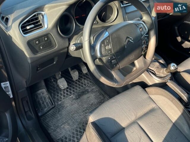 Серый Ситроен С4, объемом двигателя 1.56 л и пробегом 240 тыс. км за 5800 $, фото 4 на Automoto.ua