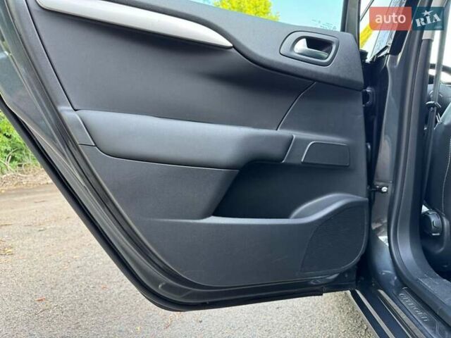 Серый Ситроен С4, объемом двигателя 1.56 л и пробегом 280 тыс. км за 7300 $, фото 37 на Automoto.ua