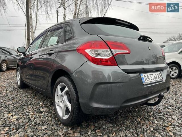 Серый Ситроен С4, объемом двигателя 1.6 л и пробегом 274 тыс. км за 6500 $, фото 3 на Automoto.ua