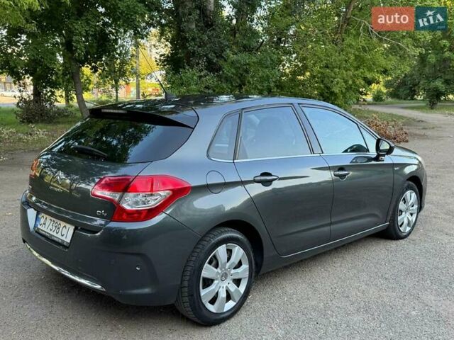 Серый Ситроен С4, объемом двигателя 1.56 л и пробегом 280 тыс. км за 7300 $, фото 4 на Automoto.ua