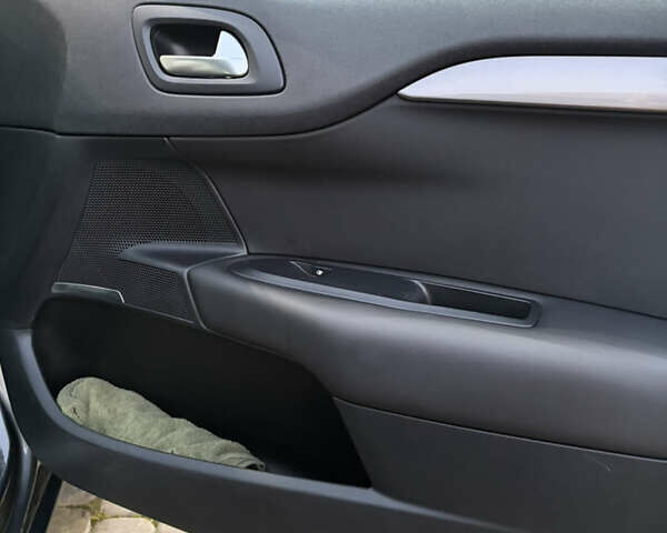 Сірий Сітроен С4, об'ємом двигуна 1.56 л та пробігом 100 тис. км за 8400 $, фото 20 на Automoto.ua